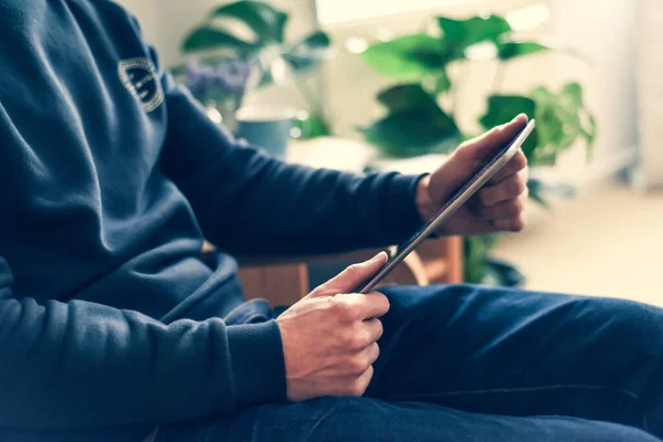 Man Uses Wireless Tablet Device Home Check Email Social Media — Stock Photo, Image