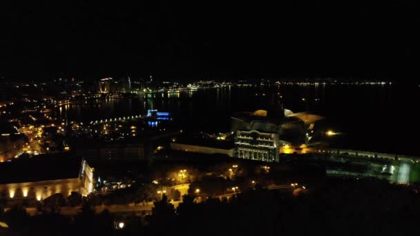 Fotografía aérea de una ciudad nocturna iluminada. 4k — Vídeos de Stock