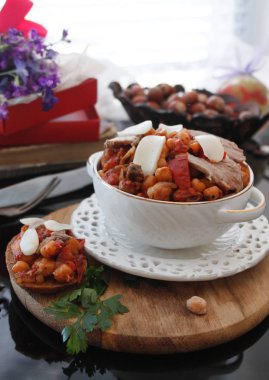 Kırbaç etli domates peynir