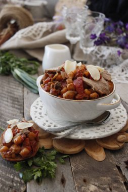 Kırbaç etli domates peynir