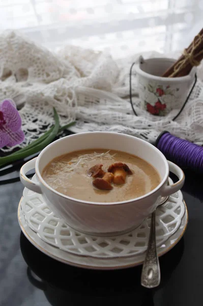 Pfifferlingscreme Pilzsuppe — Stockfoto