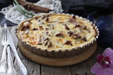 Chanterelle mantar ile Quiche 