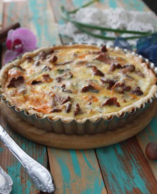 Chanterelle mantar ile Quiche 