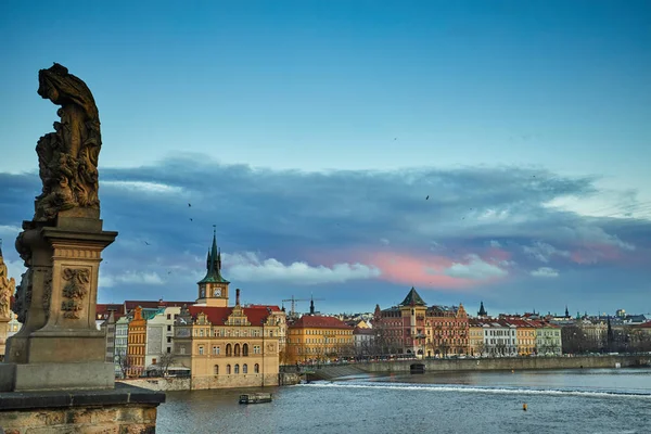 Praha Česká Republika Krásný Pohled Dvořákově Nábřeží Řeku Vltavu Staré — Stock fotografie