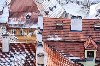 Kış görünümü Prag. Prague, Çek Cumhuriyeti eski sokaklar kar. Prag tarihi bölümünün görünümünü