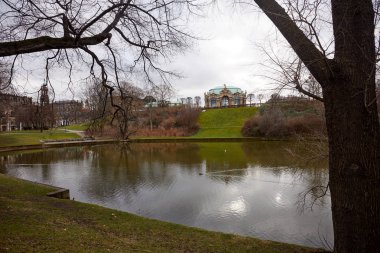 Almanya - zarif bir barok Dresden vizesi. Meydanı ve kilise. Dresden tarihi bölümünün görünümünü