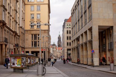 Almanya - zarif bir barok Dresden vizesi. Meydanı ve kilise. Dresden tarihi bölümünün görünümünü