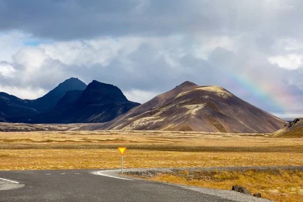 Long Winding Road Mountains Island Iceland — Stock Photo, Image