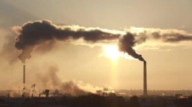 Sanayi boruları hangi duman türü. Endüstriyel atıkların Dünya atmosferi kirletiyor