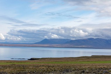 İzlanda. Güzel yaz manzaraları adanın Doğa Manzaralı