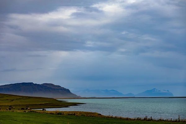 Island Krásné Letní Krajiny Ohledem Povahu Ostrova — Stock fotografie