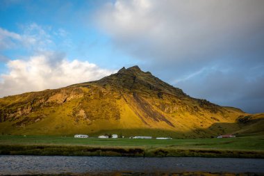 İzlanda. Güzel yaz manzaraları adanın Doğa Manzaralı