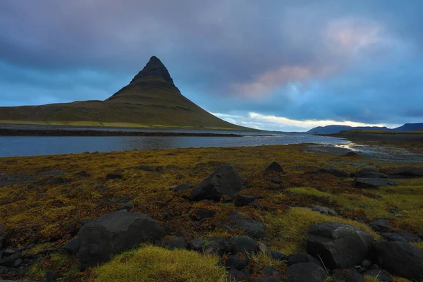 Iceland Beautiful Summer Landscapes Overlooking Mountain Kirkyufetl — Stock Photo, Image