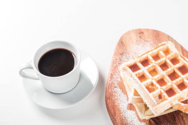 şeker ve akçaağaç şurubu buzlanma ile Belçika waffle