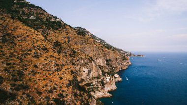 İtalya'nın kıyı şeridi havadan olduğunu