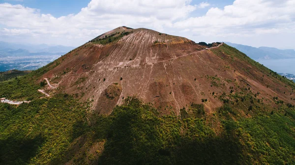 空気の風光明媚なビューからヴェスヴィオ火山 — ストック写真