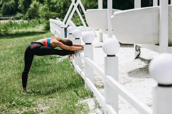 Chica Del Deporte Fitness Ropa Deportiva Moda Haciendo Yoga Ejercicio —  Fotos de Stock