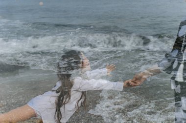 Anne ve kızı anlayışı seviyorum. Anne ve kızı t yakınındaki
