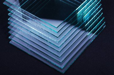 Sayfa boyutuna kesme temperli açık float cam paneller üretim fabrikası