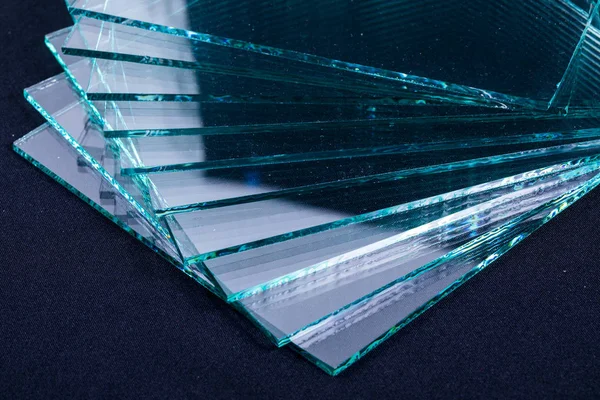 Sayfa boyutuna kesme temperli açık float cam paneller üretim fabrikası