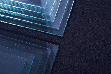 Sayfa boyutuna kesme temperli açık float cam paneller üretim fabrikası