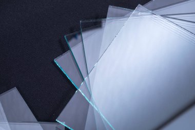Sayfa boyutuna kesme temperli açık float cam paneller üretim fabrikası