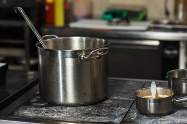 bir restoran tipik mutfak