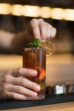 Barmen madde shaker bar sayacı ekleme.