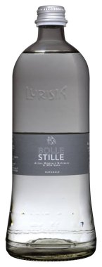 Venedik - Temmuz 2018. Şişe su Lurisia Stille hala 75cl.