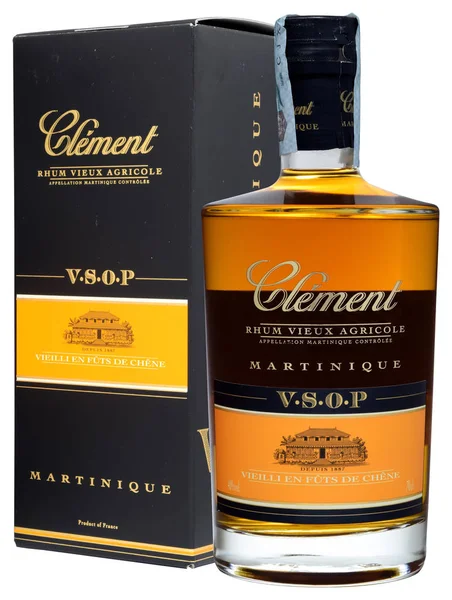 Venedik - Ağustos 2018. ROM Clement şampanya 70cl, % 40 şişe Vol.