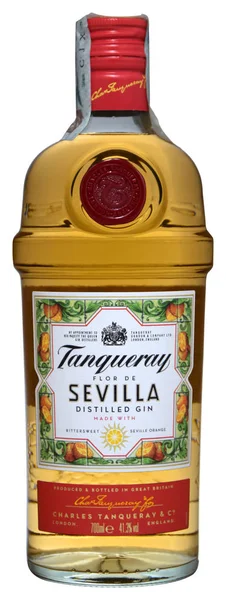 Fonte, Venedik, İtalya - Mayıs 2019. Cin Tanqueray Flor De Sevilla 70cl, 41,3% Vol Şişe.