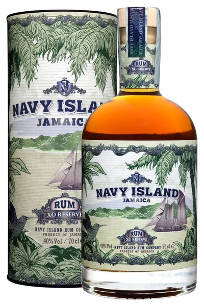 Venedik, İtalya - Eylül 2019. Rom Navy Island Jamaika Xo Rezerv 70cl, 40% Vol Şişe.