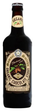 Venedik, İtalya - Eylül 2020 'de. Bir şişe İngiliz birası Samuel Smith Organik Çikolata Stout (Vegan) 55cl,% 5 Vol.