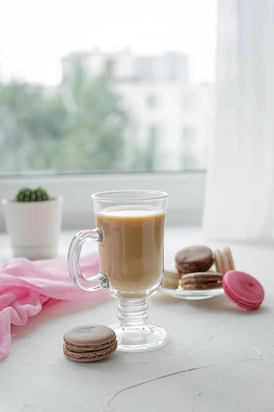 Breakfast with coffee and macarons. — Stock Photo, Image