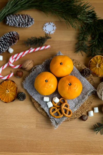 Christmas Still Life Fresh Ripe Tangerines Decorated Fir Tree Branches — Stock Photo, Image