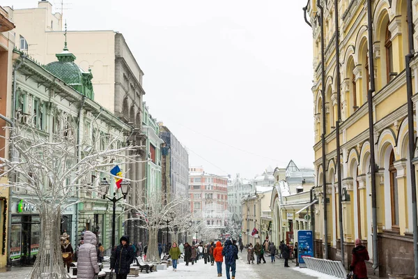 莫斯科 俄罗斯联邦 2018年 Nikkskaya 街和市中心的一些地方 冬天的雪中户外散步 — 图库照片