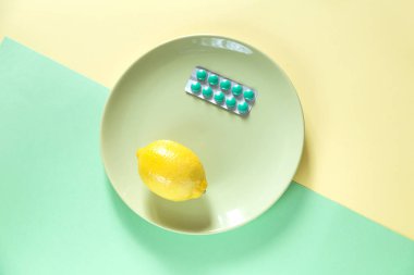 İki renkli arka plan üzerinde tedavi karışımı