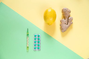 İki zıt ilaç. Ev ve bilim ilaçları.