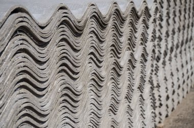 Asbest kayrak paketi yaprak. Yapı malzemesi Çatı kaplama için