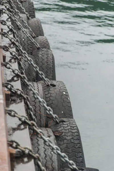 Rubber Tires Chains Berth Boat — Stock Photo, Image