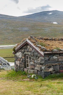 Bir kulübe eteklerinde, Glitterthund, Jotunheimen Milli Parkı, Norveç Glitterheim olduğunu