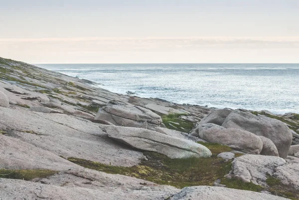 Una Costa Rocosa Del Mar Barents Isla Mageroya Noruega — Foto de Stock