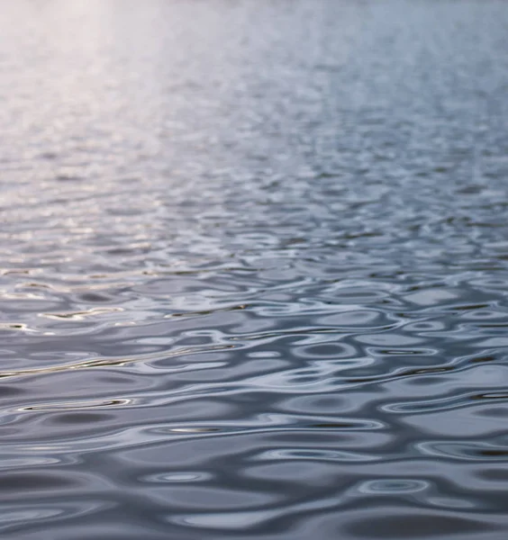 Petites Vagues Dans Mer Éclairées Par Lumière Soleil — Photo