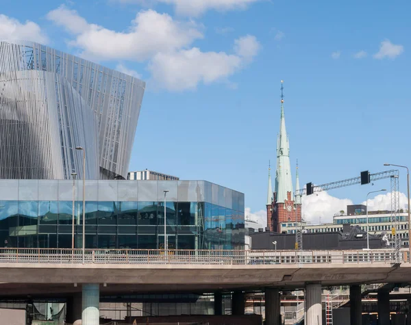 Modernes Gebäude des Kongresszentrums Stockholms direkt am Wasser, stockho — Stockfoto