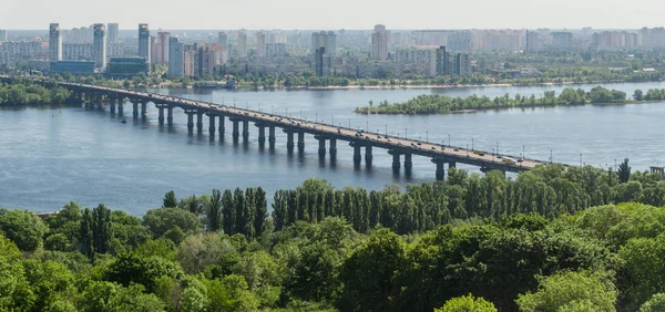 Міський пейзаж Києва з високою точки зору — стокове фото