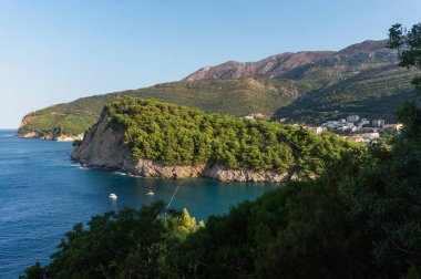 Deniz ve dağların manzara manzarası, Karadağ