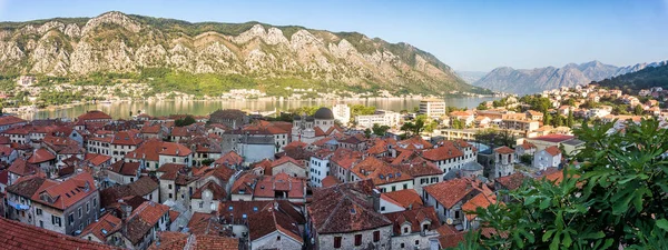 Kota tua Kotor dan Kotor Bay, Montenegro — Stok Foto