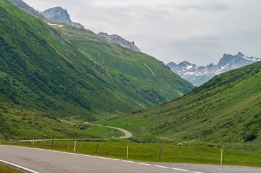 Manzaralı yol Silvretta yüksek Alp yolu, Avusturya Alpleri
