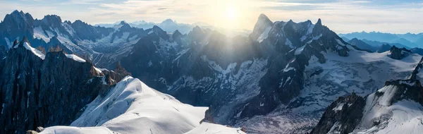 Panorama of Mont Blanc massif, mountain range in the Alps, Franc — Stock Photo, Image