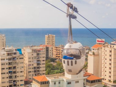 Beyrut, Lübnan - 5 Kasım 2017: Jounieh'te Teleferik Görünümü. 